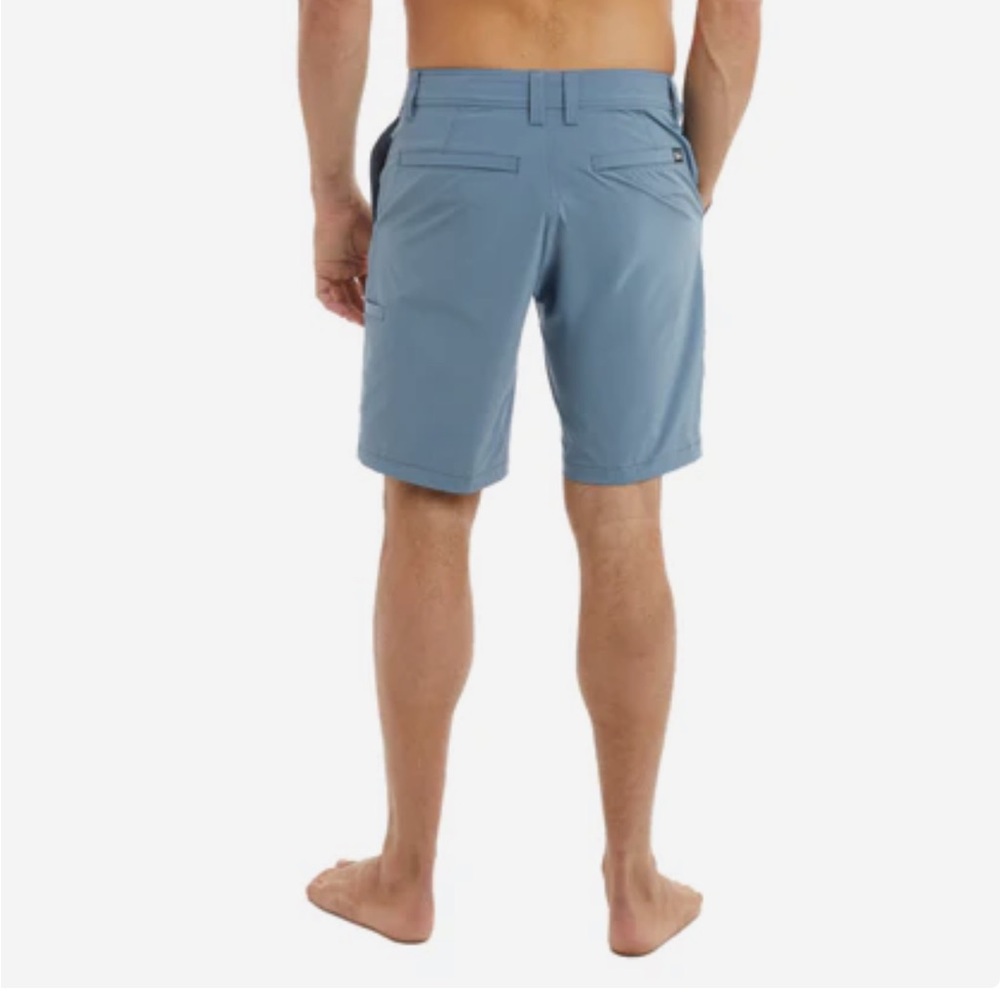 Pelagic Mako Deep Sea Hybrid Shorts - Size 30 - Picture 4 of 4